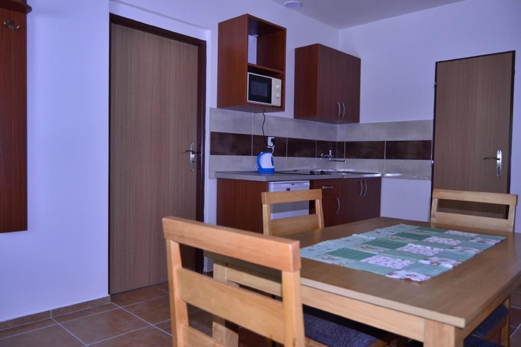 Promenad Apartmany Veľký Meder Exteriör bild