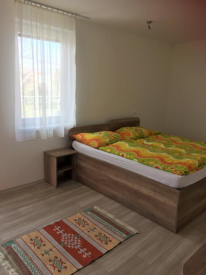 Promenad Apartmany Veľký Meder Exteriör bild