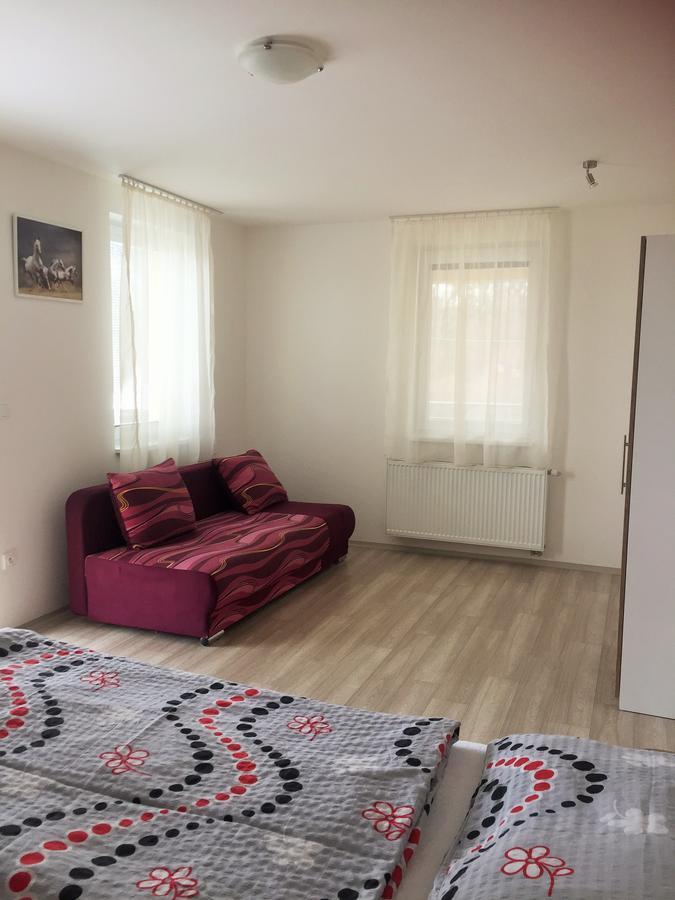 Promenad Apartmany Veľký Meder Exteriör bild
